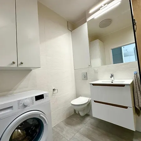Superapart Dereniowa 60, Cozy Urban Retreat, Perfect Family Getaway Warschau