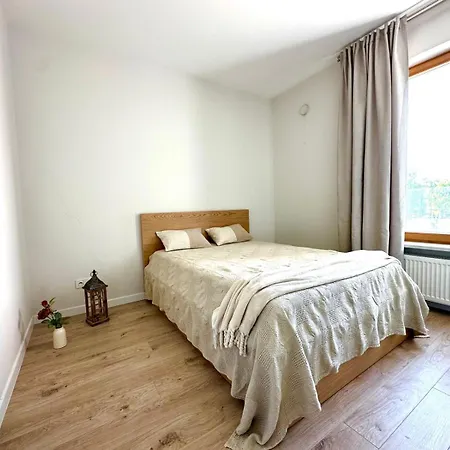 Superapart Dereniowa 60, Cozy Urban Retreat, Perfect Family Getaway דירה *