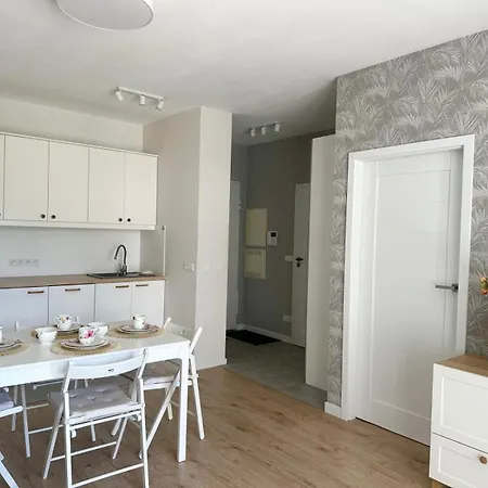 Apartment Superapart Dereniowa 60, Cozy Urban Retreat, Perfect Family Getaway *