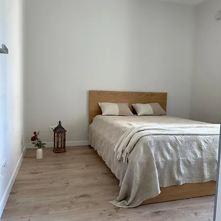 Apartment Superapart Dereniowa 60, Cozy Urban Retreat, Perfect Family Getaway